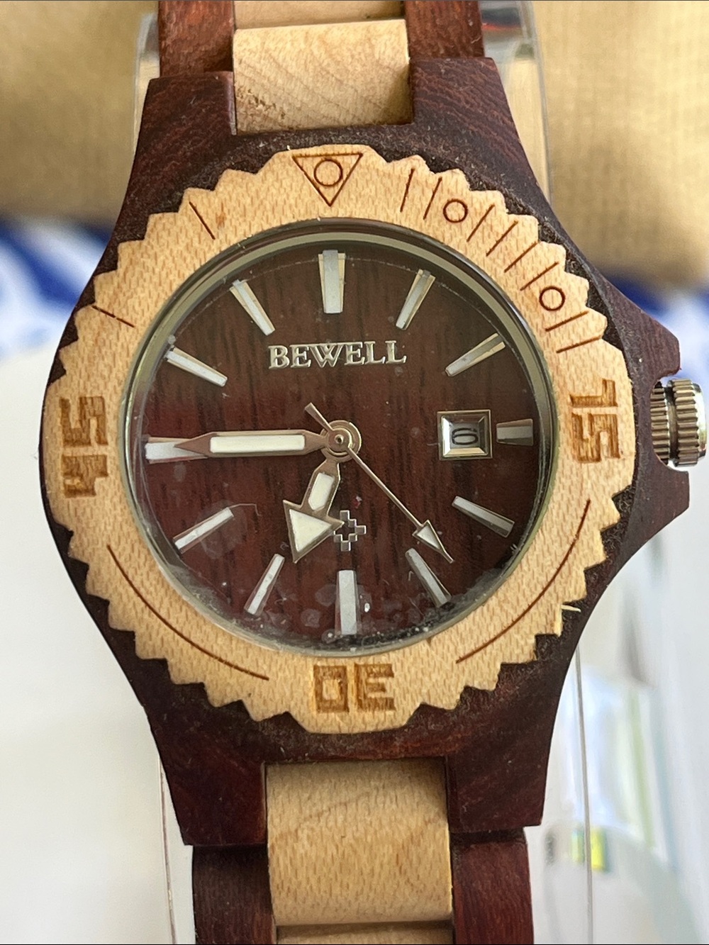 BEWELL Wooden Watch in Two-Tone Brown and Light Wood New Battery